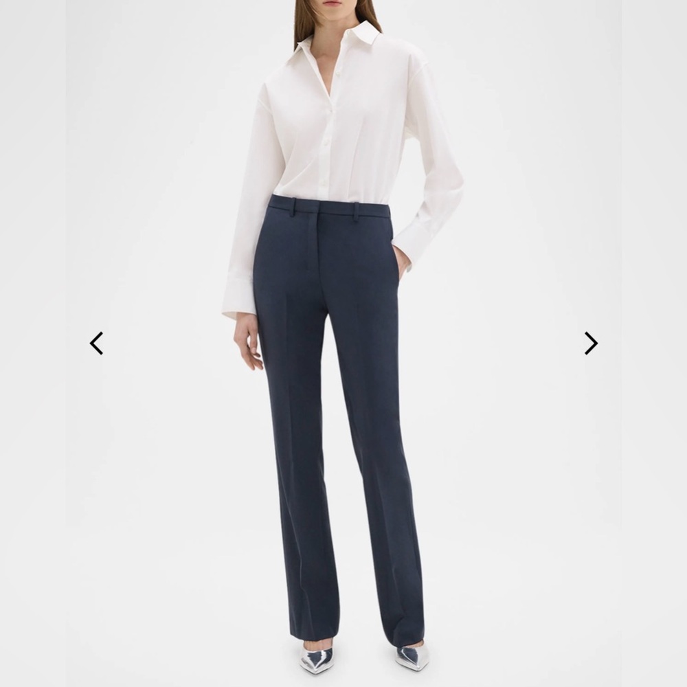 Theory wool blend flared pants size 10 in great condition navy blue